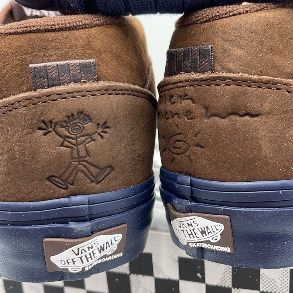 Vans Men’s Skate Half Cab
Nick Michel Brown/Navy
VN0A5KYABF1
Sneakers - Picture 14 of 16